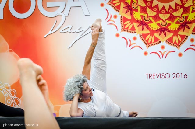laura melchiori - Yoga Day TV 2016